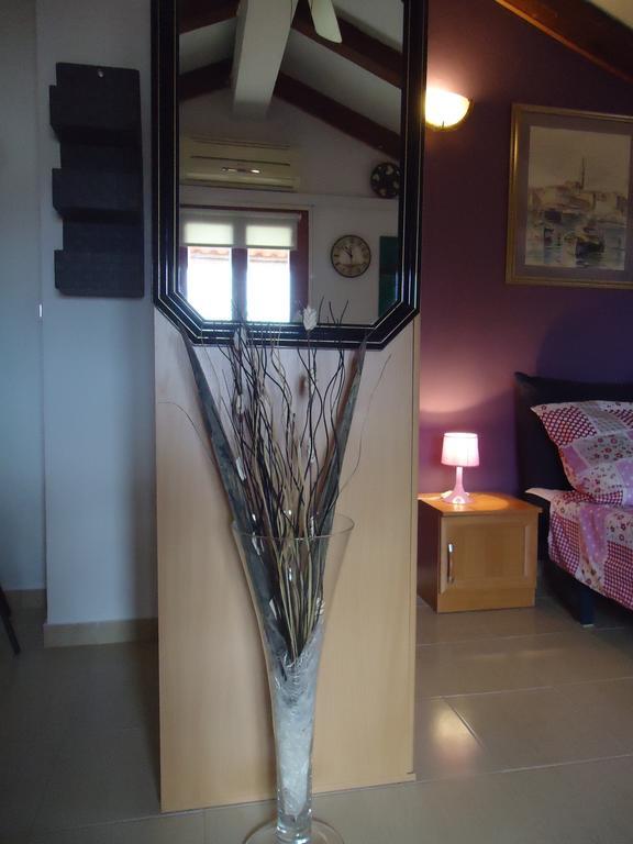 Studio Apartment Nera Rovinj Ruang foto